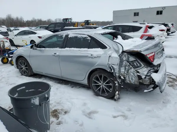 4T1BF1FK3GU217143 2016 TOYOTA CAMRY - Image 2