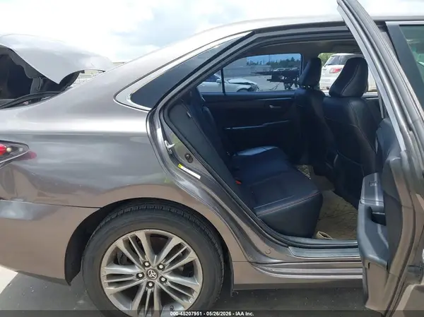 4T1BF1FK3GU217496 2016 TOYOTA CAMRY - Image 8