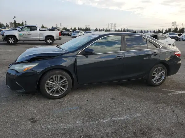 4T1BF1FK3GU218065 2016 TOYOTA CAMRY - Image 1
