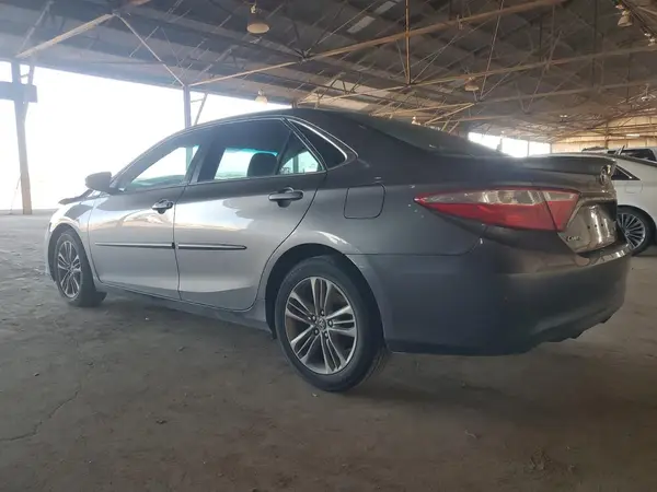 4T1BF1FK3GU218602 2016 TOYOTA CAMRY - Image 2