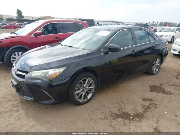 4T1BF1FK3GU218664 2016 TOYOTA CAMRY - Image 2