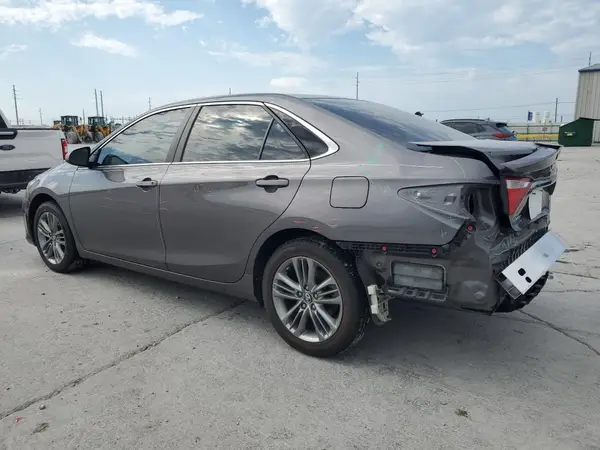 4T1BF1FK3GU220981 2016 TOYOTA CAMRY - Image 2