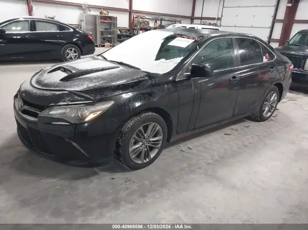 4T1BF1FK3GU226599 2016 TOYOTA CAMRY - Image 2