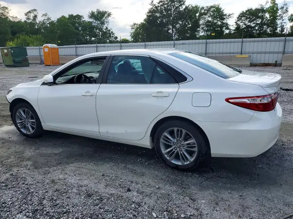 4T1BF1FK3GU230863 2016 TOYOTA CAMRY - Image 2