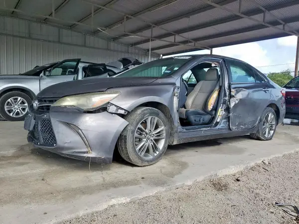 4T1BF1FK3GU234010 2016 TOYOTA CAMRY - Image 1