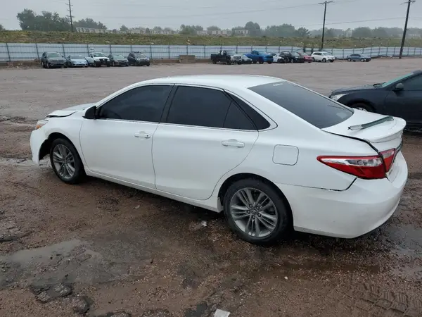 4T1BF1FK3GU234816 2016 TOYOTA CAMRY - Image 2