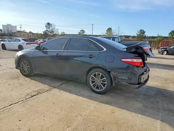 4T1BF1FK3GU235321 2016 TOYOTA CAMRY - Image 2
