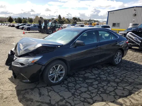 4T1BF1FK3GU237571 2016 TOYOTA CAMRY - Image 1