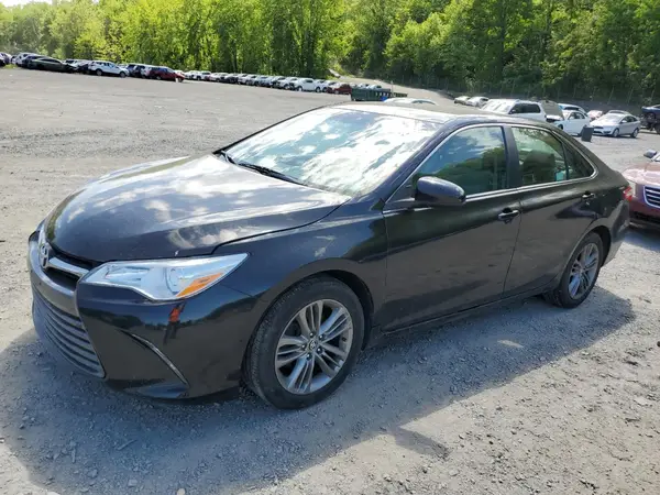 4T1BF1FK3GU237635 2016 TOYOTA CAMRY - Image 1