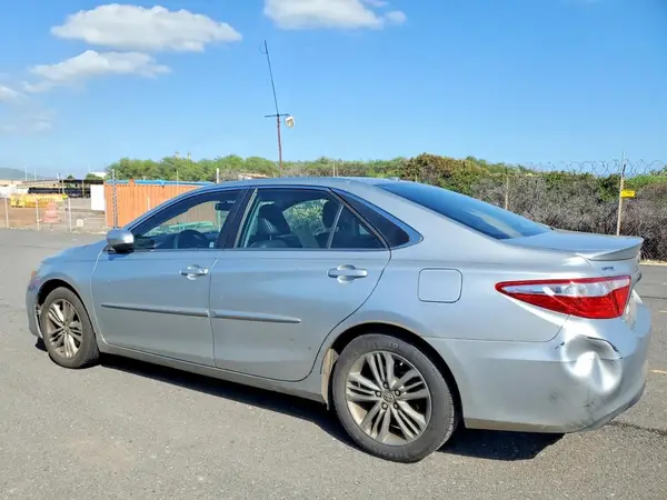 4T1BF1FK3GU239501 2016 TOYOTA CAMRY - Image 2