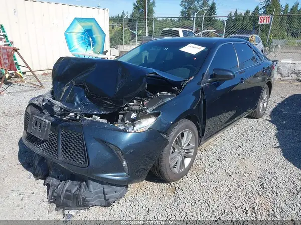 4T1BF1FK3GU239952 2016 TOYOTA CAMRY - Image 2