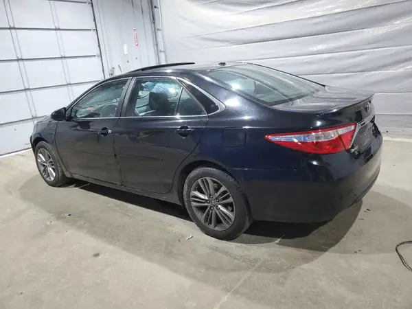 4T1BF1FK3GU241765 2016 TOYOTA CAMRY - Image 2