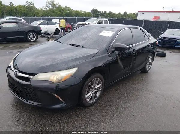 4T1BF1FK3GU244200 2016 TOYOTA CAMRY - Image 2
