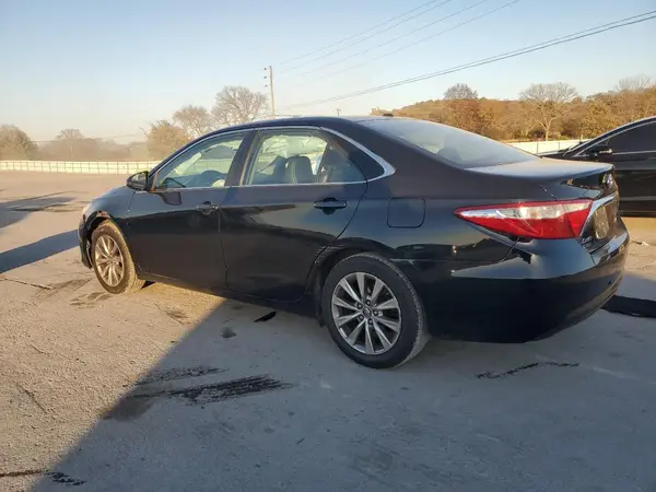 4T1BF1FK3GU246545 2016 TOYOTA CAMRY - Image 2