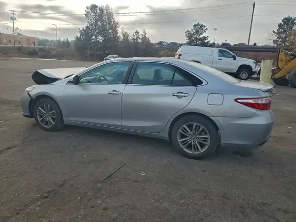 4T1BF1FK3GU246853 2016 TOYOTA CAMRY - Image 2