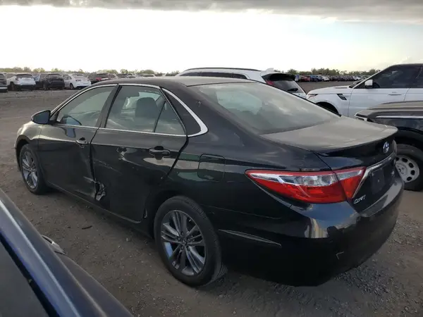 4T1BF1FK3GU247825 2016 TOYOTA CAMRY - Image 2