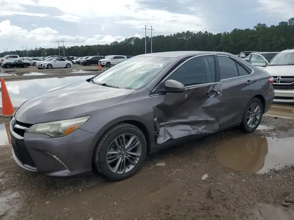 4T1BF1FK3GU250031 2016 TOYOTA CAMRY - Image 1