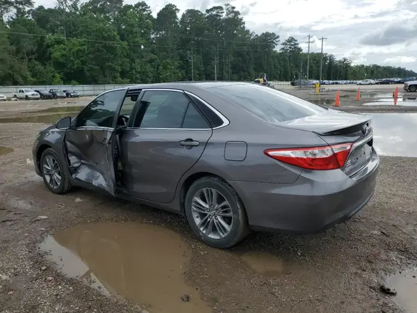 4T1BF1FK3GU250031 2016 TOYOTA CAMRY - Image 2