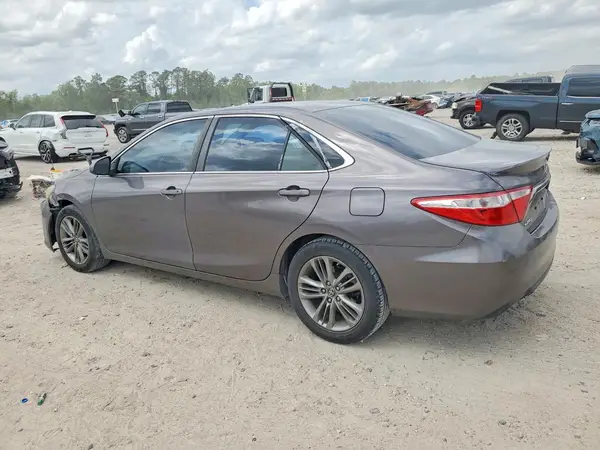 4T1BF1FK3GU253396 2016 TOYOTA CAMRY - Image 2