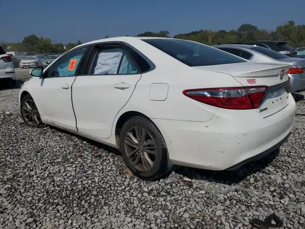 4T1BF1FK3GU254161 2016 TOYOTA CAMRY - Image 2