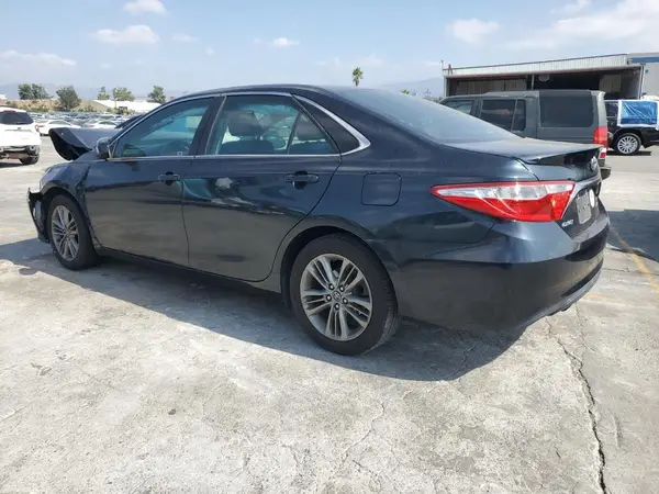 4T1BF1FK3GU255214 2016 TOYOTA CAMRY - Image 2