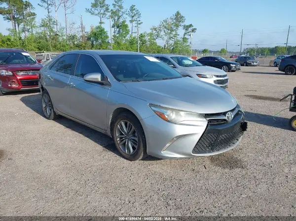 4T1BF1FK3GU256718 2016 TOYOTA CAMRY - Image 1