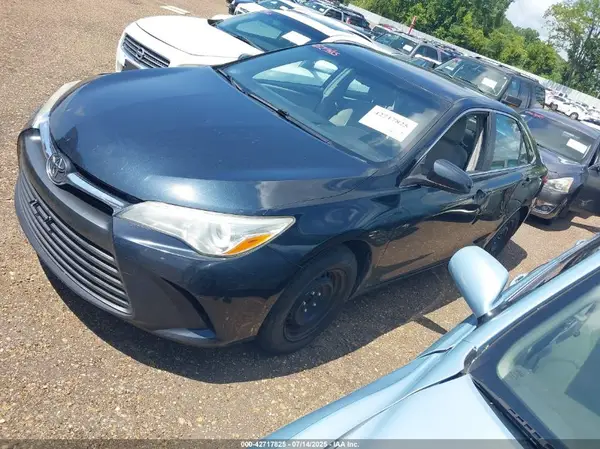 4T1BF1FK3GU258341 2016 TOYOTA CAMRY - Image 2