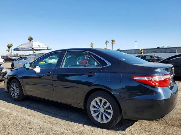 4T1BF1FK3GU259926 2016 TOYOTA CAMRY - Image 2