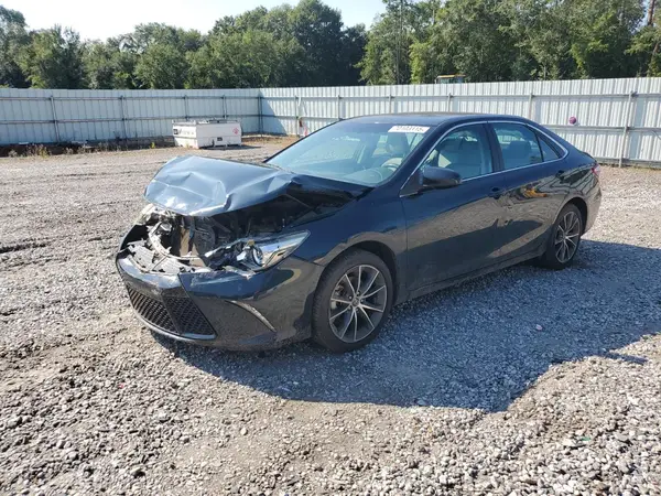 4T1BF1FK3GU260462 2016 TOYOTA CAMRY - Image 1