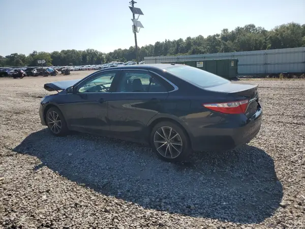 4T1BF1FK3GU260462 2016 TOYOTA CAMRY - Image 2