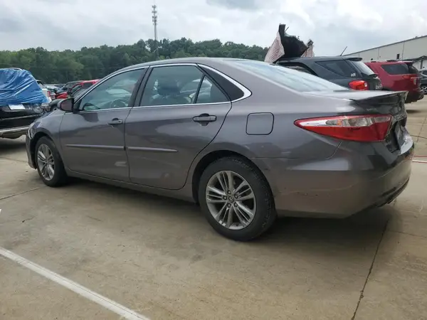 4T1BF1FK3GU264589 2016 TOYOTA CAMRY - Image 2