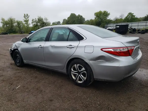 4T1BF1FK3GU501114 2016 TOYOTA CAMRY - Image 2