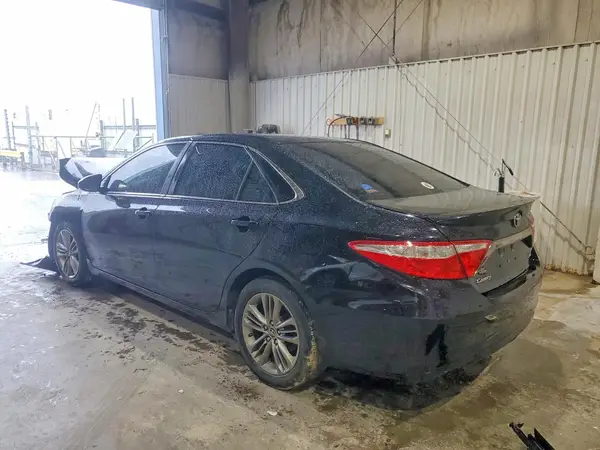 4T1BF1FK3GU503560 2016 TOYOTA CAMRY - Image 2