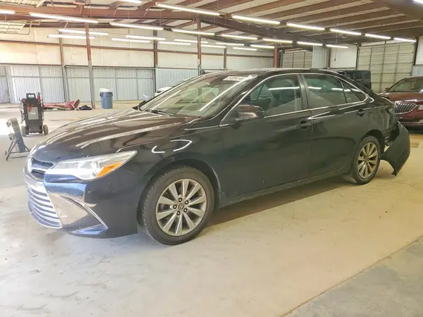 4T1BF1FK3GU504627 2016 TOYOTA CAMRY - Image 1