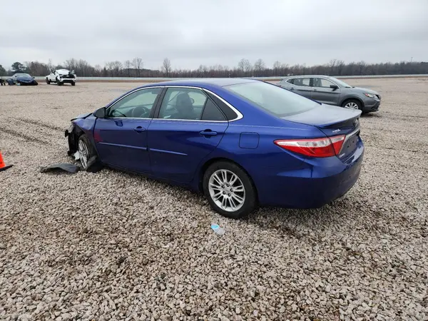 4T1BF1FK3GU504725 2016 TOYOTA CAMRY - Image 2