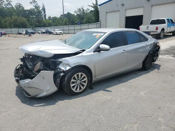 4T1BF1FK3GU505664 2016 TOYOTA CAMRY - Image 1