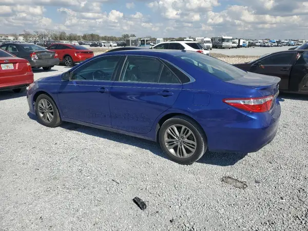 4T1BF1FK3GU509388 2016 TOYOTA CAMRY - Image 2