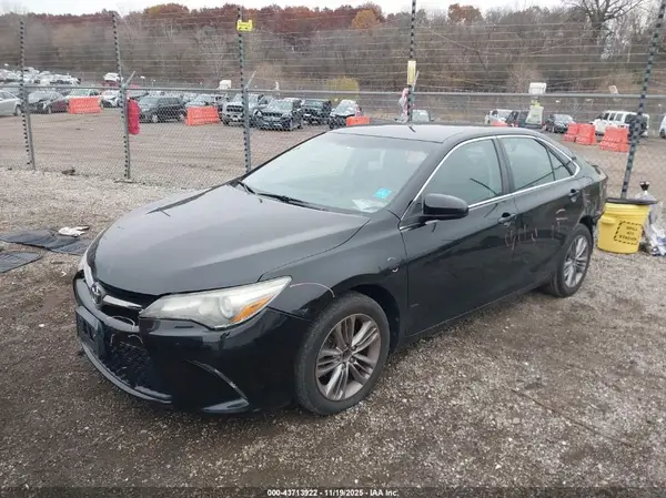 4T1BF1FK3GU513442 2016 TOYOTA CAMRY - Image 2