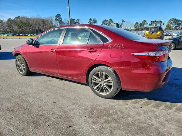 4T1BF1FK3GU514185 2016 TOYOTA CAMRY - Image 2