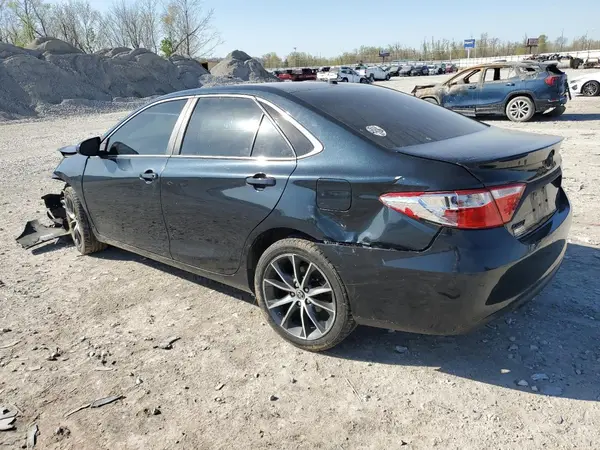 4T1BF1FK3GU518544 2016 TOYOTA CAMRY - Image 2