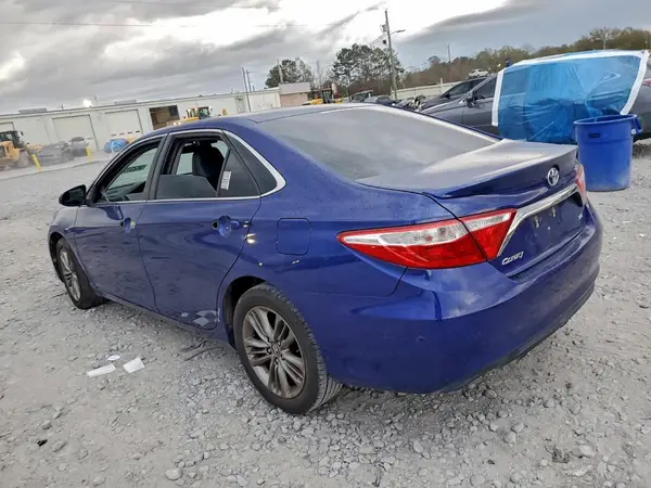4T1BF1FK3GU520066 2016 TOYOTA CAMRY - Image 2