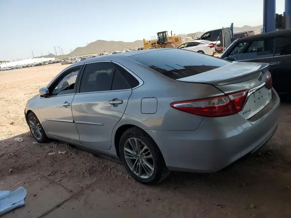 4T1BF1FK3GU523288 2016 TOYOTA CAMRY - Image 2