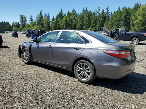4T1BF1FK3GU525106 2016 TOYOTA CAMRY - Image 2