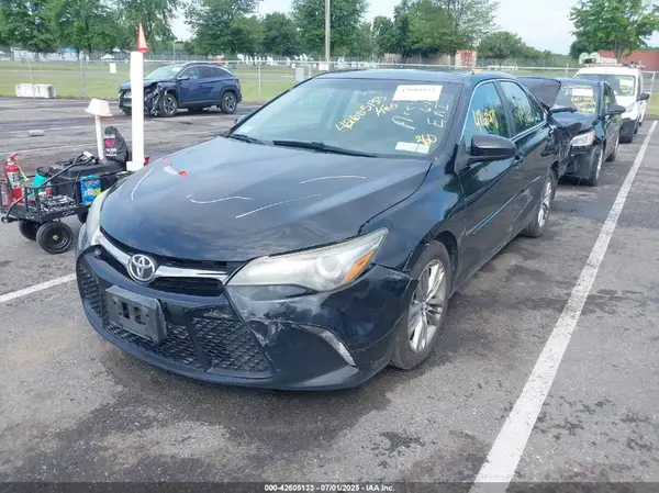 4T1BF1FK3GU525400 2016 TOYOTA CAMRY - Image 2