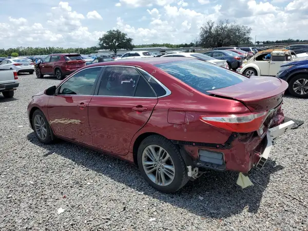 4T1BF1FK3GU526384 2016 TOYOTA CAMRY - Image 2