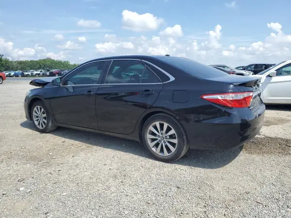 4T1BF1FK3GU526739 2016 TOYOTA CAMRY - Image 2