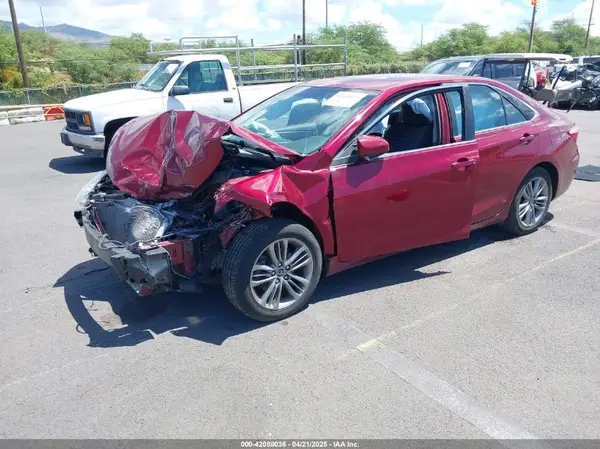 4T1BF1FK3GU527048 2016 TOYOTA CAMRY - Image 2