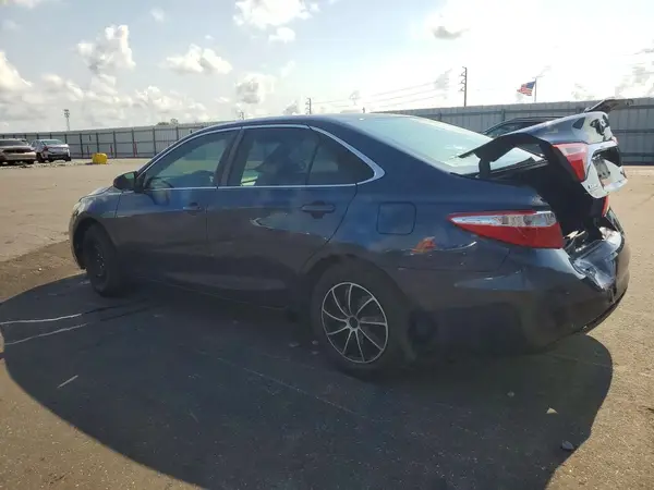 4T1BF1FK3GU529415 2016 TOYOTA CAMRY - Image 2