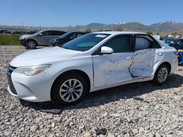 4T1BF1FK3GU532816 2016 TOYOTA CAMRY - Image 1