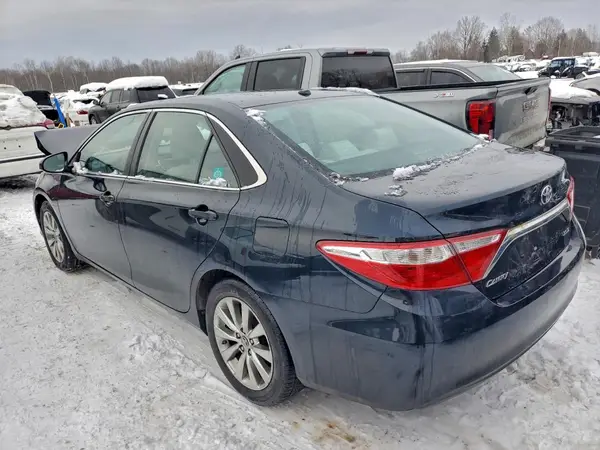 4T1BF1FK3GU535814 2016 TOYOTA CAMRY - Image 2